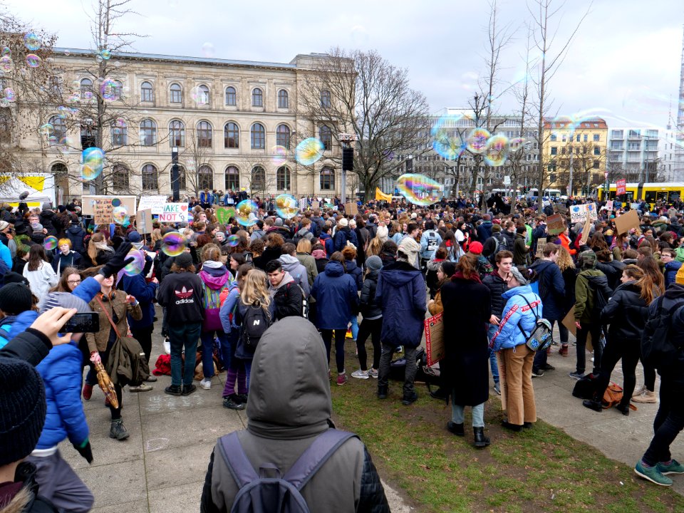 End of the FridaysForFuture demonstration Berlin 15-03-2019 07