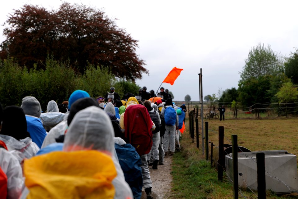 Ende Gelände Orange finger 2020-09-26 125