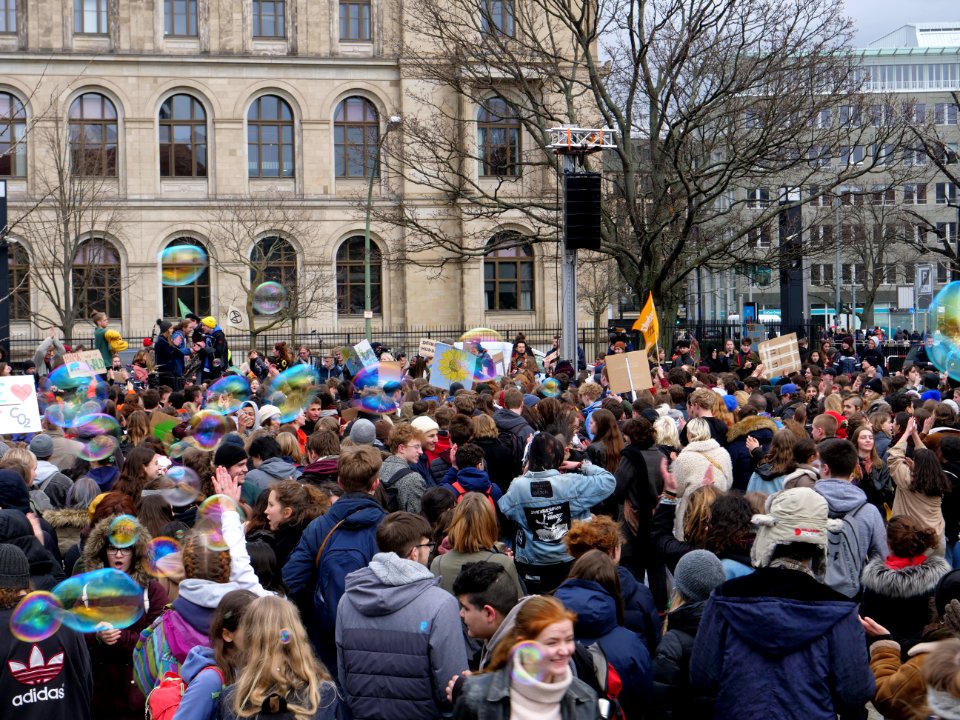 End of the FridaysForFuture demonstration Berlin 15-03-2019 06