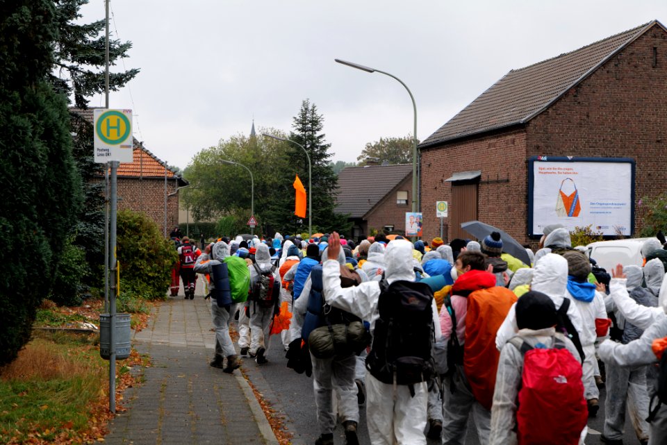 Ende Gelände Orange finger 2020-09-26 70