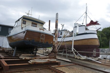 Release boats yard