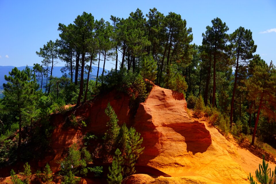 Sentier des ocres rock ocher