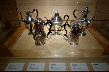 English coffee pots, 1738-1800 AD, silver - Cincinnati Art Museum - DSC04365