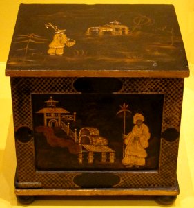 English box, 18th-19th century, wood with black and gold lacquer and a penwork interior, HAA photo