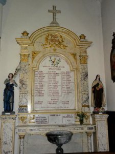 Englefontaine (Nord, Fr) église, mon aux morts victimes militaires