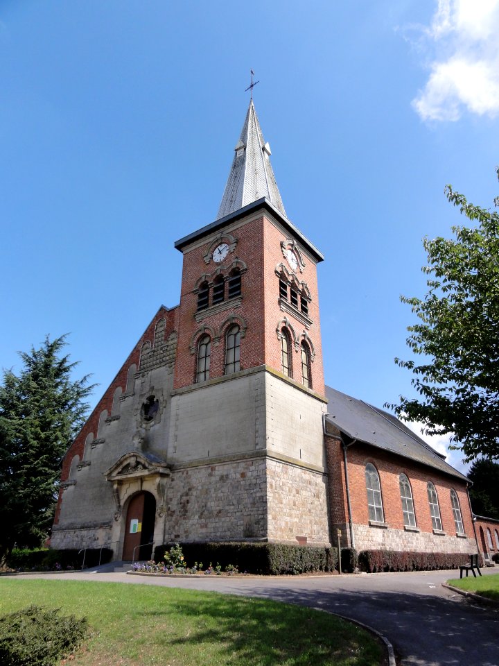 Englefontaine (Nord, Fr) église, extérieur