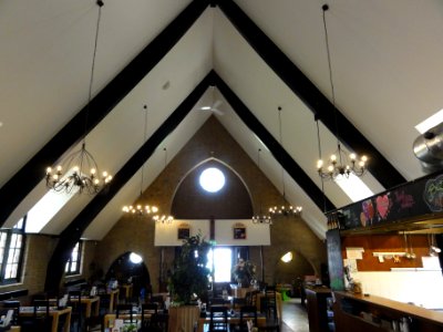 Enschede, voormalige Bernadettekerk naast klooster Dolphia, interieur (2)