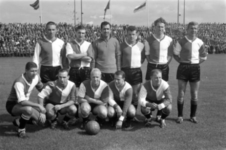 Enschede tegen Feyenoord 1-2, elftal Feyenoord, Bestanddeelnr 914-2398
