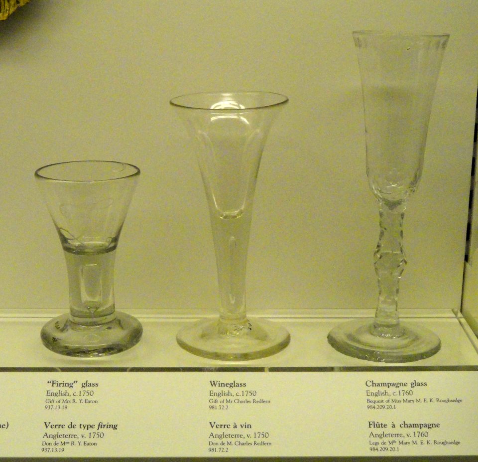 English glasses - Royal Ontario Museum - DSC09538