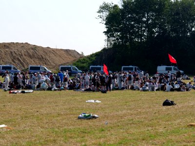Ende Gelände Red Finger on a field near Keyenberg in the morning 22-06-2019 18