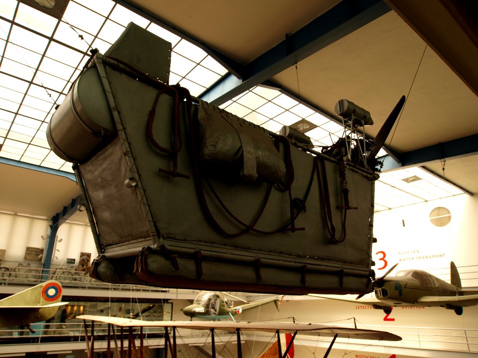 Engine nacelle of type K observation balloon pic6