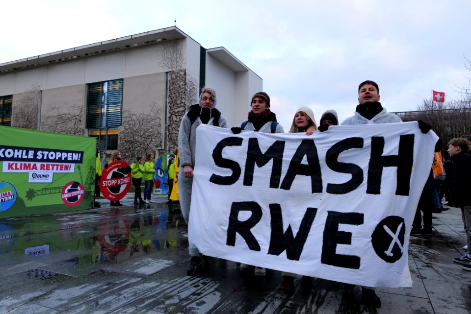 Ende Gelände protest during German government decision about the coal power usage at the chancellery 2020-01-29 33