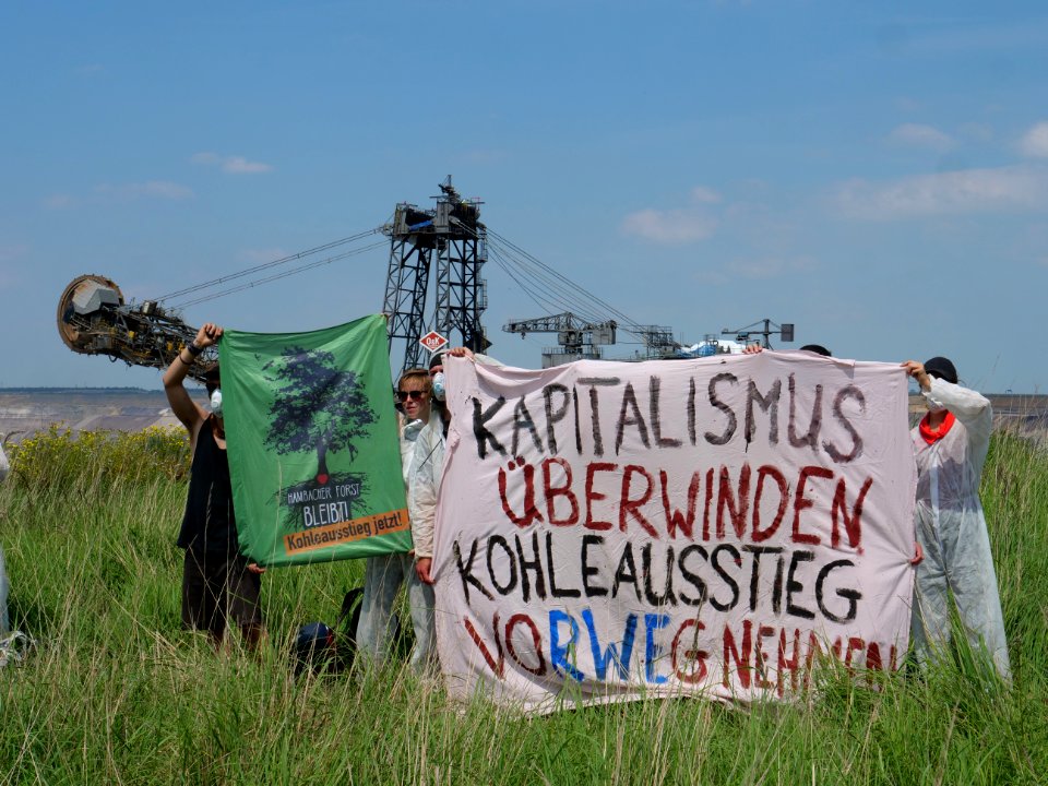 Ende Gelände part of the Red Finger at the brim 22-06-2019 32