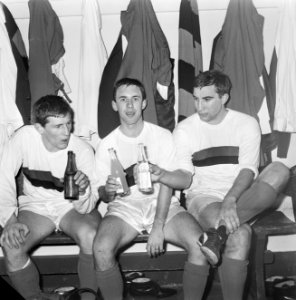 Europacup Lyn tegen DWS 1-3 te Oslo, in de kleedkamer v.l.n.r. Geurtsen, Holland, Bestanddeelnr 934-6448