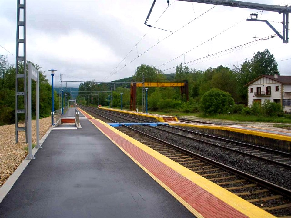 Etxarri-Aranatz - Estación de Adif 3