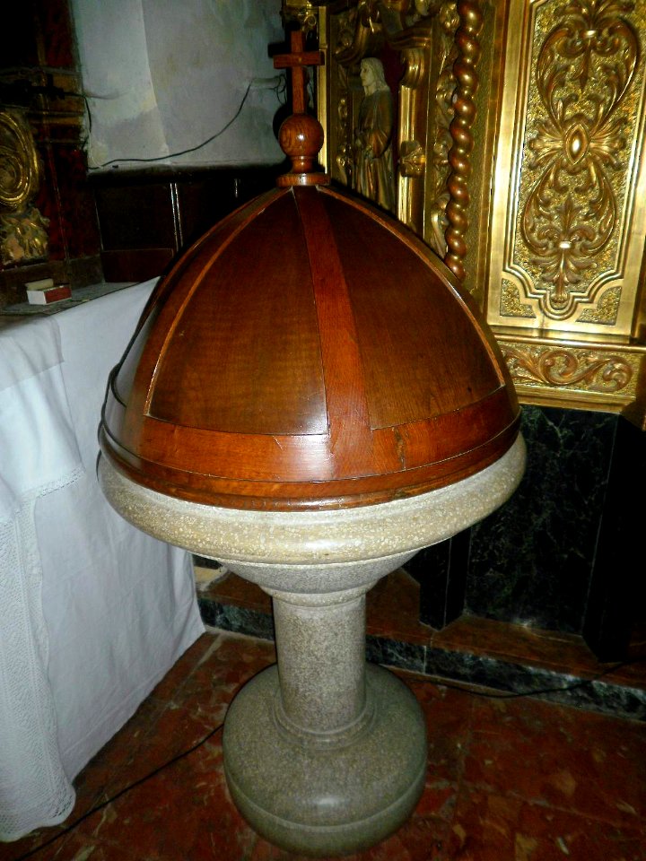 Etxarri-Aranatz - Iglesia de Santa María, interior 01