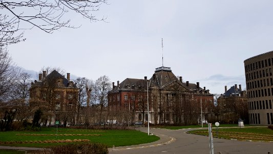 Etterbeek-Caserne de Witte de Haelen (1)