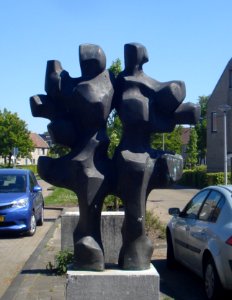 Etten-leur kunstwerk mens in de ruimte