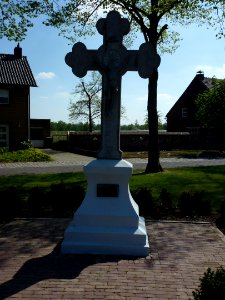 Etsberg (Roerdalen) wegkruis in centrum