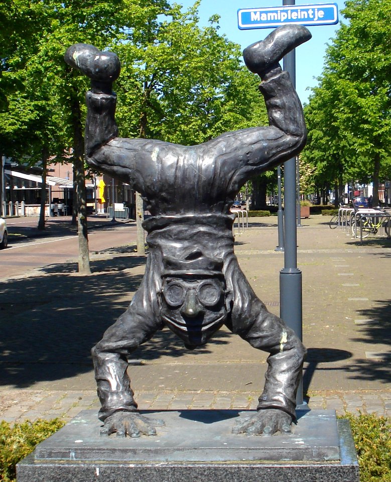 Etten-leur kunstwerk un stijloor