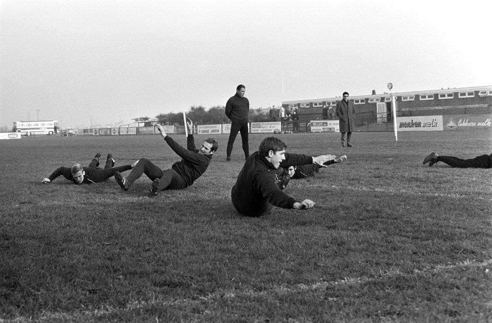 Europa-cup, Ajax traint bij Wassenaar training, Bestanddeelnr 921-8448