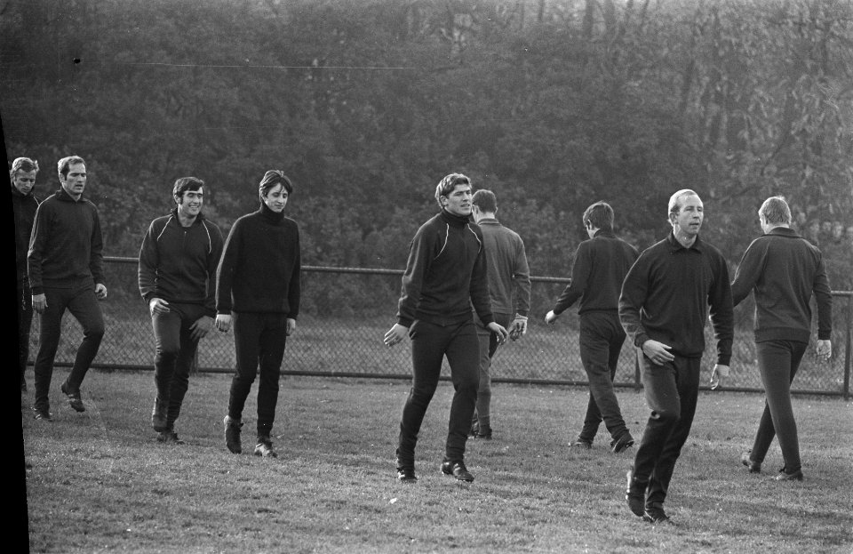 Europa-cup, Ajax traint bij Wassenaar training, Bestanddeelnr 921-8446