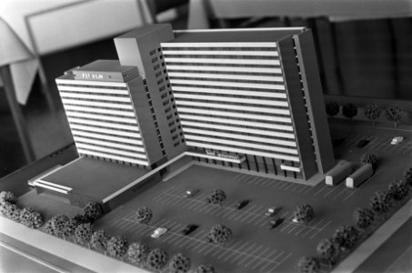 Europa Hotel aan Europaboulevard. Architect van dit hote dhr. E. F. Groosman . M, Bestanddeelnr 921-2024