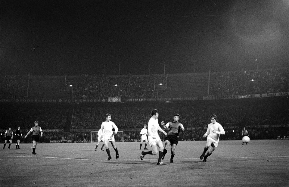Europacup 1. Feyenoord tegen Reykjavik 4-0. Spelmoment, Bestanddeelnr 922-8312