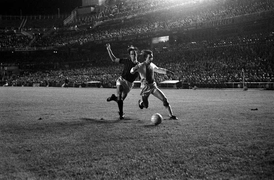 Europacupfinale te Madrid. Ajax tegen AC Milaan 1-4, Johan Cruijff in actie, Bestanddeelnr 922-4662