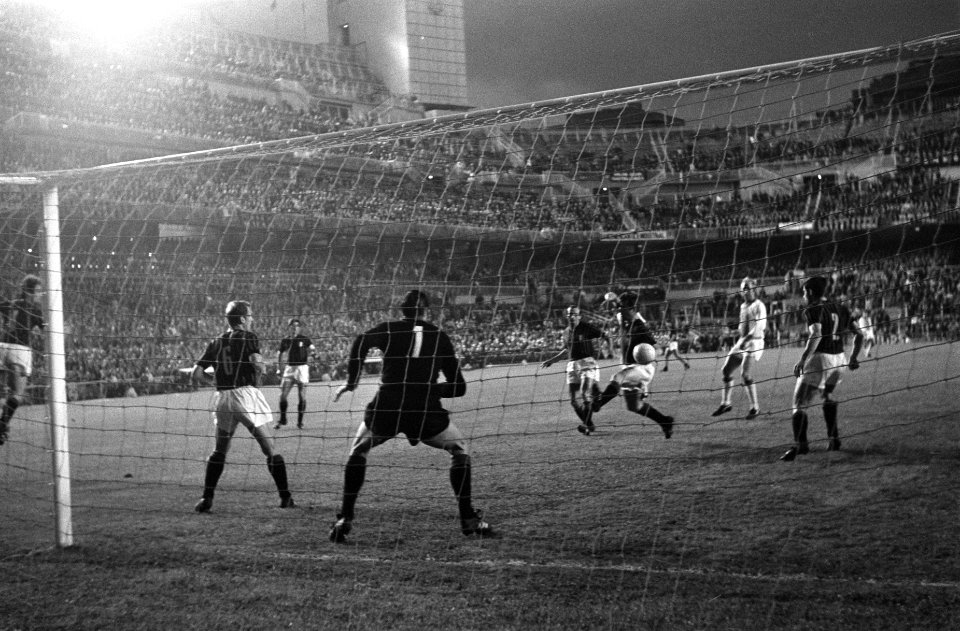 Europacupfinale te Madrid. Ajax tegen AC Milaan 1-4, Bestanddeelnr 922-4674
