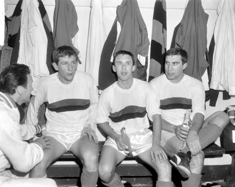 Europacup Lyn tegen DWS 1-3 te Oslo, v.l.n.r. Geurtsen, Hollander, Temming in kl, Bestanddeelnr 917-1427