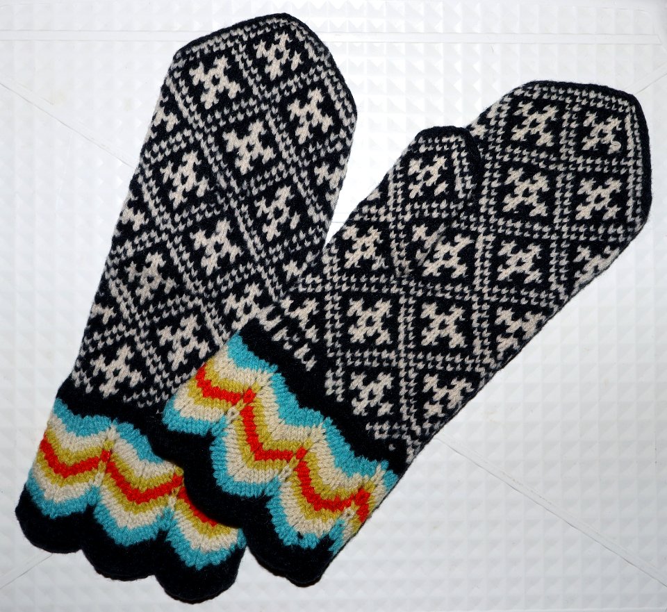 Estonian traditional mittens