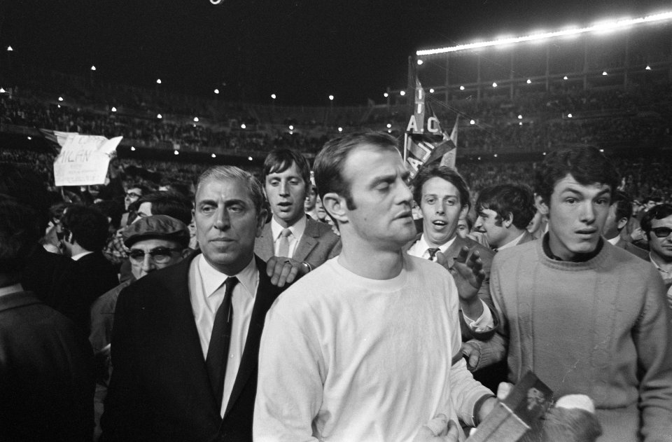 Europacupfinale te Madrid. Ajax tegen AC Milaan 1-4, Ajax-voorzitter Van Praag (, Bestanddeelnr 922-4663