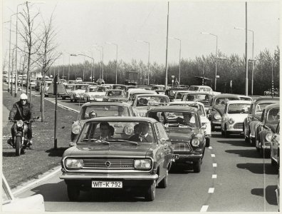 Europaweg bij de Boerhaavelaan, ziende naar het noorden. NL-HlmNHA 54011719