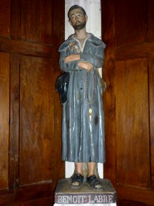Estrée-Blanche (Pas-de-Calais, Fr) église, statue St. Benoît Labre