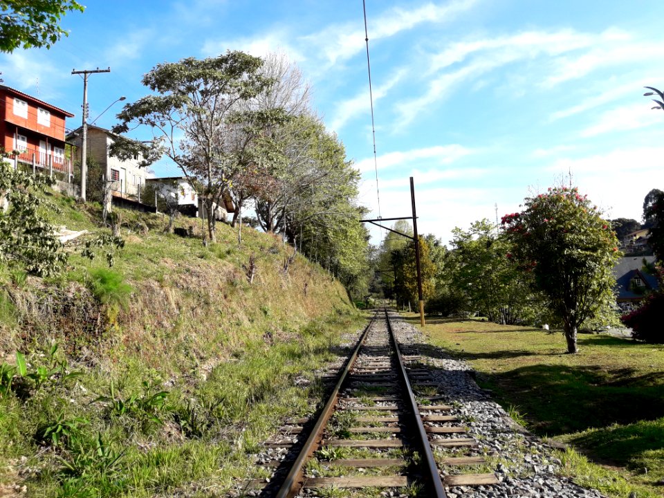Estrada de Ferro, perto do pórtico de Campos do Jordão 1