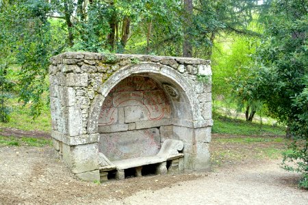 Etruscan bench - Parco dei Mostri - Bomarzo, Italy - DSC02668