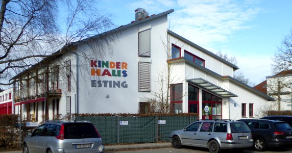 Esting, Kinderhaus v SO, 1