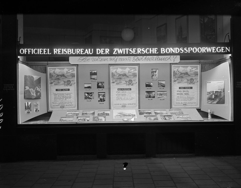 Etalage Hall-Zwitsers Verkeersbureau, Bestanddeelnr 901-8381