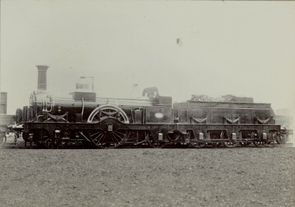ETHBIB Bildarchiv Ans 05373-0870, Ashford Locomotive Works, South Eastern Railway (SER) Cudworth Single Driver Mail Engine 201 Class