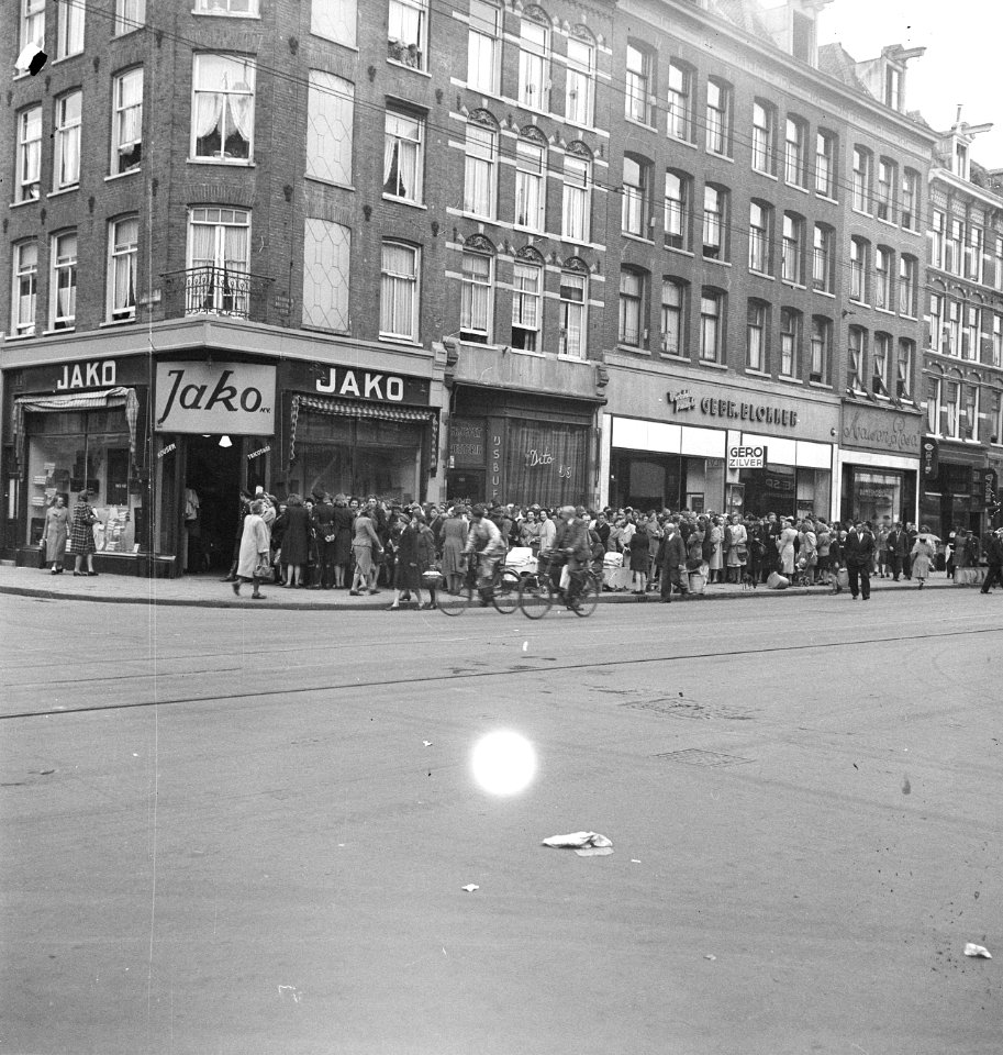 Etalage Jako Ferdinand Bolstraat, Bestanddeelnr 901-9021