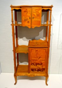 Etagere, Louis Majorelle, c. 1898, walnut, mahogany, jacaranda - Hessisches Landesmuseum Darmstadt - Darmstadt, Germany - DSC00888