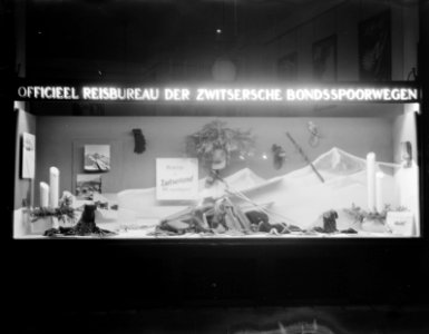 Etalage Zw. Verkeersbureau Koningsplein, Bestanddeelnr 903-1779