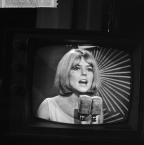 Eurovisie Songfestival 1965 te Napels. Opname vanaf televisie. France Gall, Bestanddeelnr 917-5636