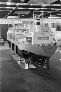 Europoort 1972 in RAI wordt morgen geopend, model van vrachtschip, Bestanddeelnr 926-0202