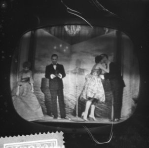 Eurovisie Songfestival 1959 te Cannes. Opname van televisie. Teddy Scholten om…, Bestanddeelnr 910-2089