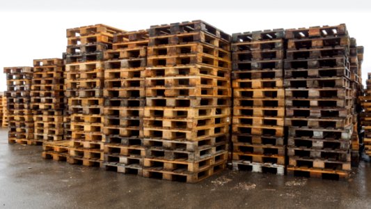 EUR-pallets stacked 1 photo