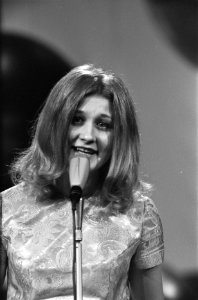 Eurovisie Song Festival 1970 in RAI Amsterdam. Eva Sršen (Joegoslavie), Bestanddeelnr 923-3709