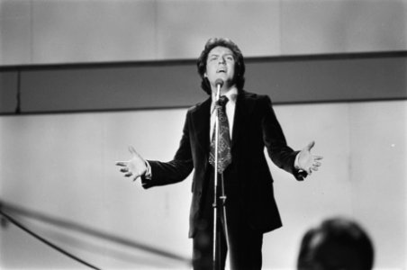 Eurovisie Songfestival 76 Den Haag Red Hurley (Ierland), Bestanddeelnr 928-5033