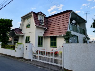 Europe-style house in Denenchofu